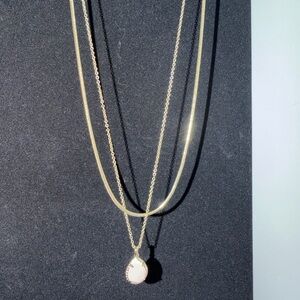 Layered Kendra Scott gold Necklace with Pendant